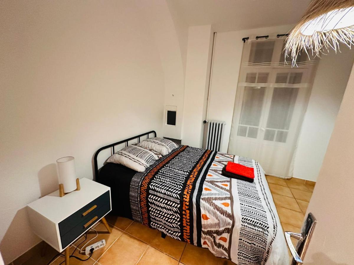Appartement Lumineux Et Spacieux 2 Chambres Avec Parking Gratuit Dans La Rue Perpignan Buitenkant foto