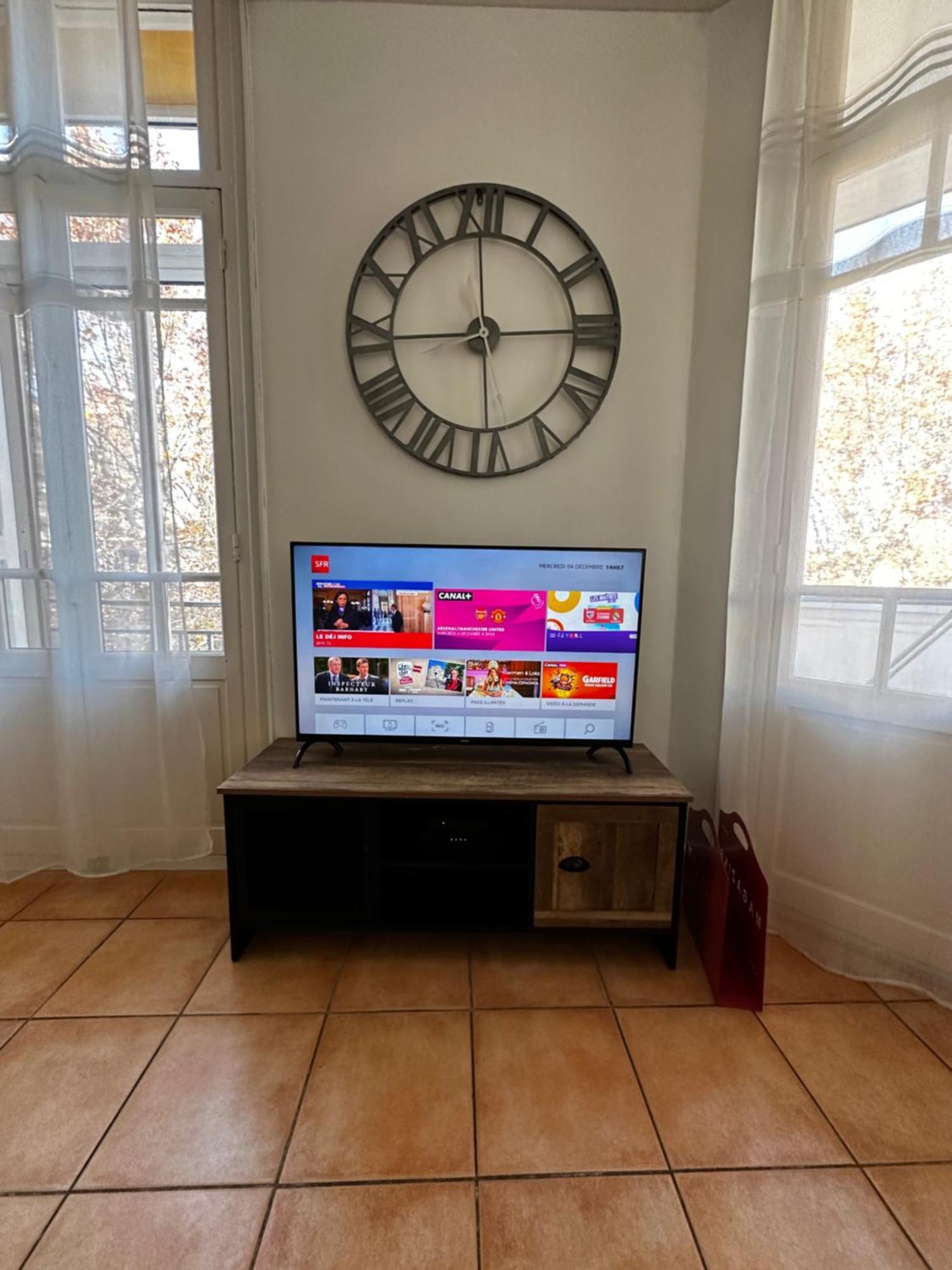 Appartement Lumineux Et Spacieux 2 Chambres Avec Parking Gratuit Dans La Rue Perpignan Buitenkant foto